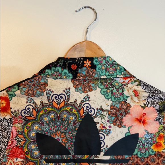 Adidas FARM Rio Jardim Agharta Firebird Floral Track Originals Jacket Size XS - Picture 9 of 13